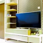 Relaxing 2Br Apartment At Gateway Ahmad Yani Cicadas By Travelio
